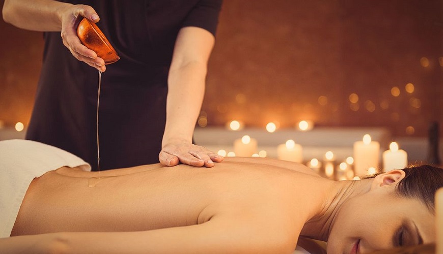 Oil Massage Services in Dubai